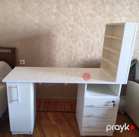 Düz masa, Siyirməli, Polkalı — Bakı