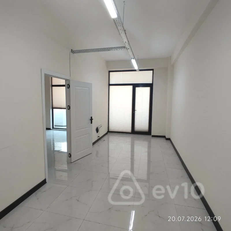 Ofis, 51 m², Rəşid Behbudov küçəsi, Xarici Diller Universitetinin yani — kirayə — Ofis, Bakı (4)
