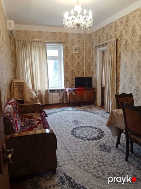 İcarəyə verilir 2 otaqlı köhnə tikili 72 m² — Bakı