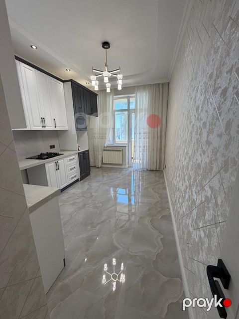 Satılır 3 otaqlı yeni tikili 130 m² — Bakı