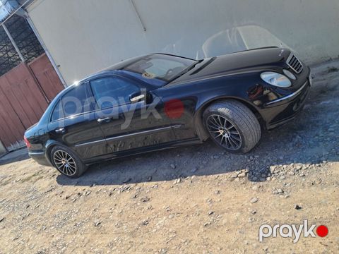 Mercedes-Benz E-Class sedan (W211) – qara rəng, 4 qapılı, arxa — Şəmkir
