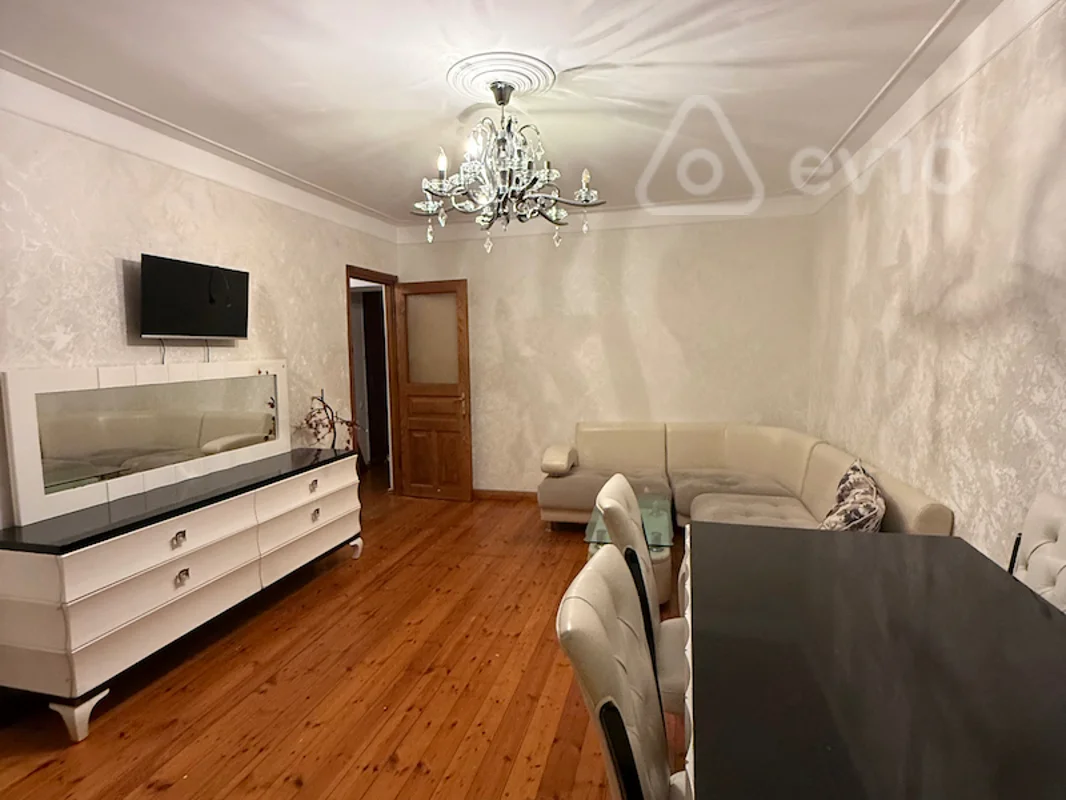 2 otaqlı mənzil, 80 m², Ayna Sultanova, Atatürk parkın yanı — kirayə — Bakı