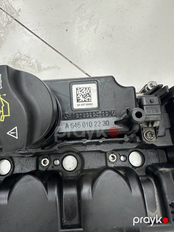 "Mercedes E220" mühərrik üst qapağı — Ehtiyat hissələri və aksesuarlar, Bakı (7)