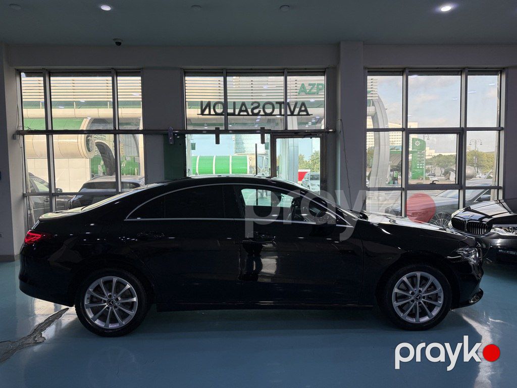 Mercedes CLA 250, 2.0 L, 2022 il, 63 000 km — Avtomobillər, Bakı (7)