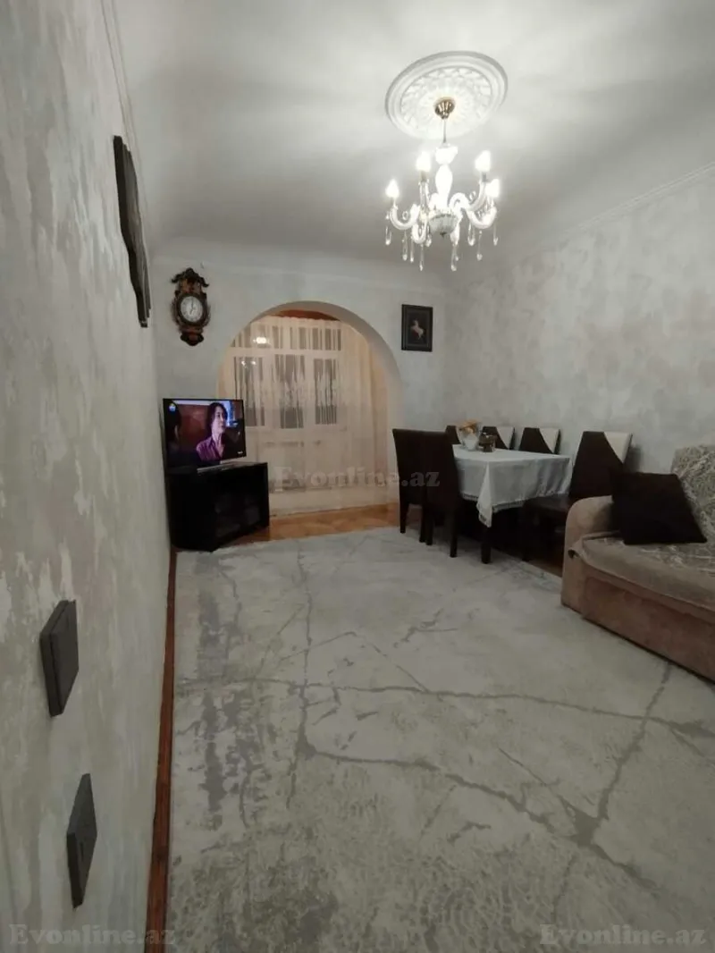 Satılır 3 otaqlı Mənzil Köhnə tikili 75 m² Bakı, Xətai r — Bakı