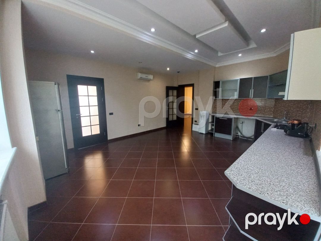 Satılır 4 otaqlı yeni tikili 216 m² — Mənzil, Bakı (11)