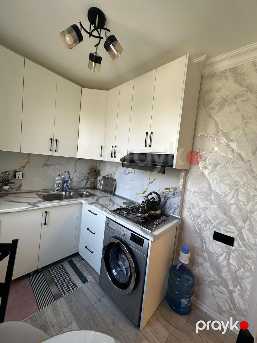 Satılır 2 otaqlı köhnə tikili 60 m² — Mənzil, Bakı (9)