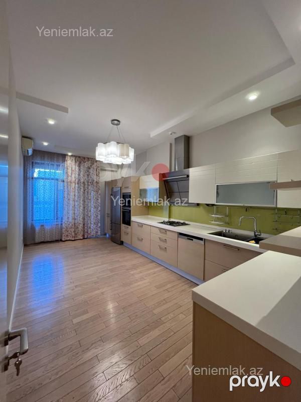 Satılır 4 otaqlı Bina evi menzil (Yeni tikili), 200 m², Yasamal rayonu — Mənzil, Bakı (8)