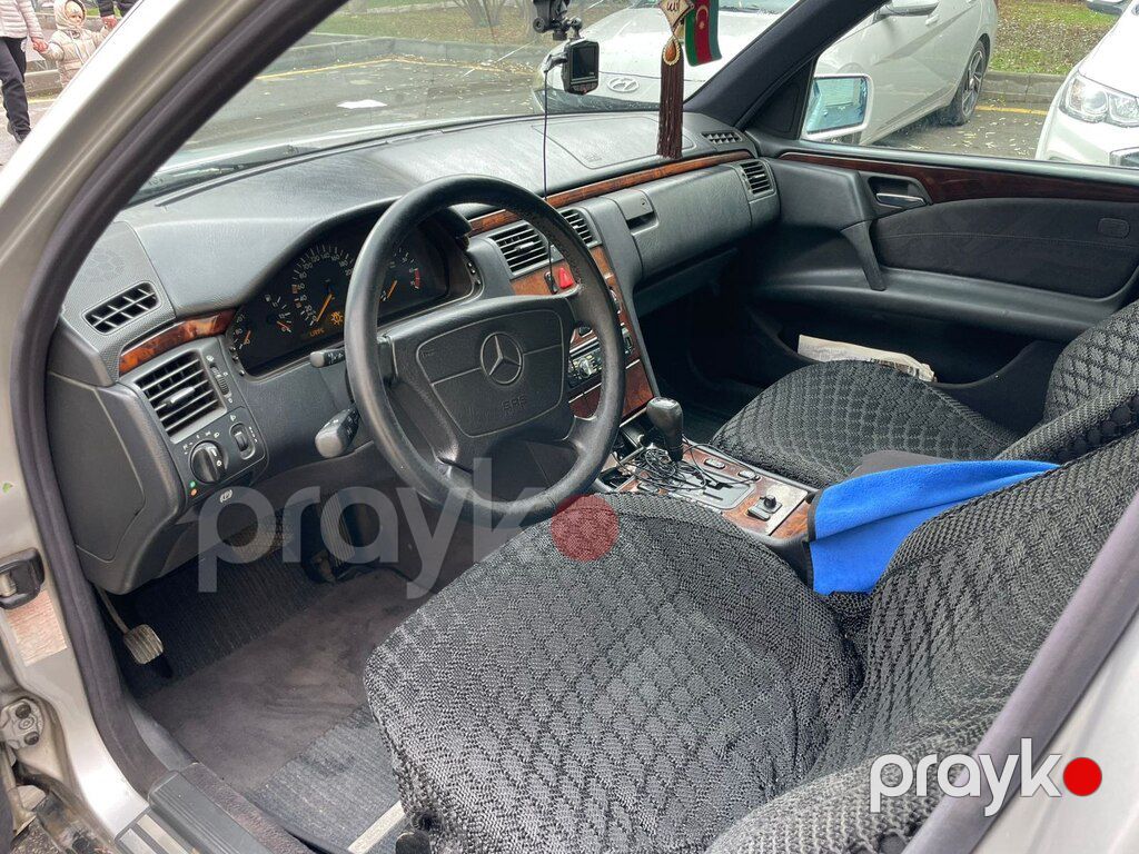 Mercedes E 240, 2.4 L, 1997 il, 330 000 km — Avtomobillər, Bakı (8)