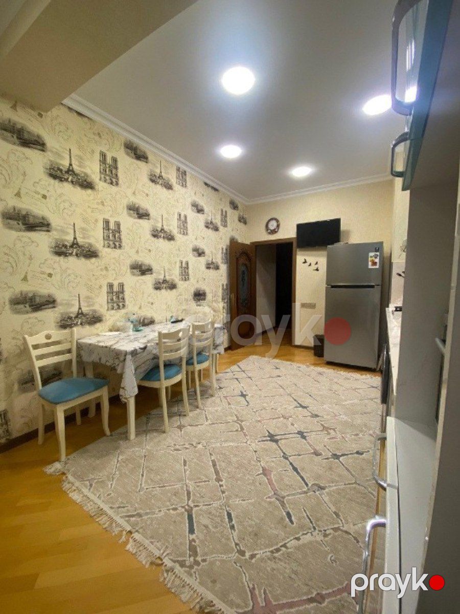 Satılır 2 otaqlı köhnə tikili 86 m² — Mənzil, Bakı (5)