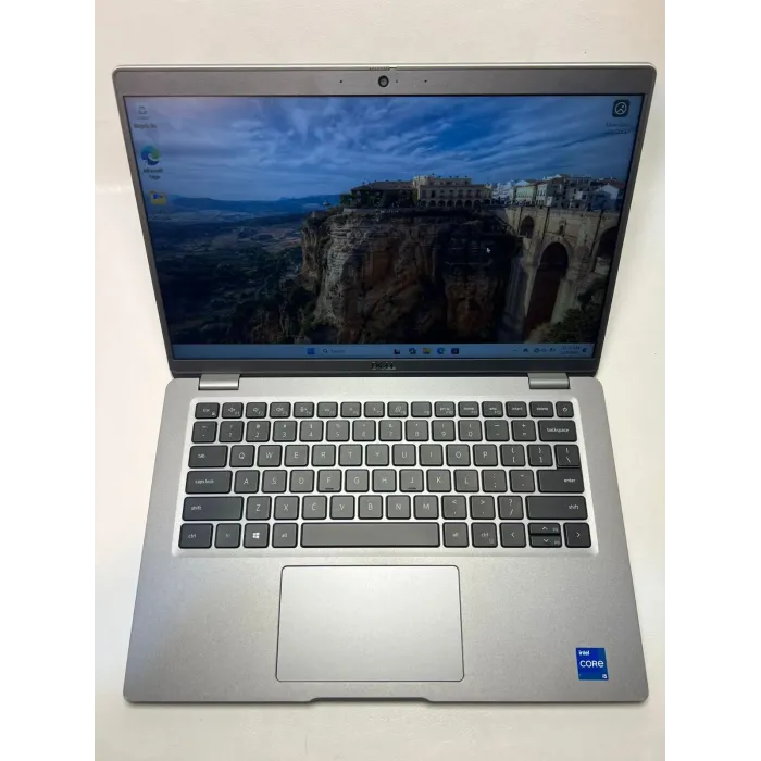 Dell Latitude 14” FHD Laptop i5-1135G7 8GB RAM 256GB SSD Iris Xe — Bakı