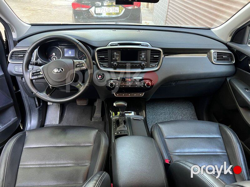 Kia Sorento — Minik avtomobili icarəsi, Bakı (6)