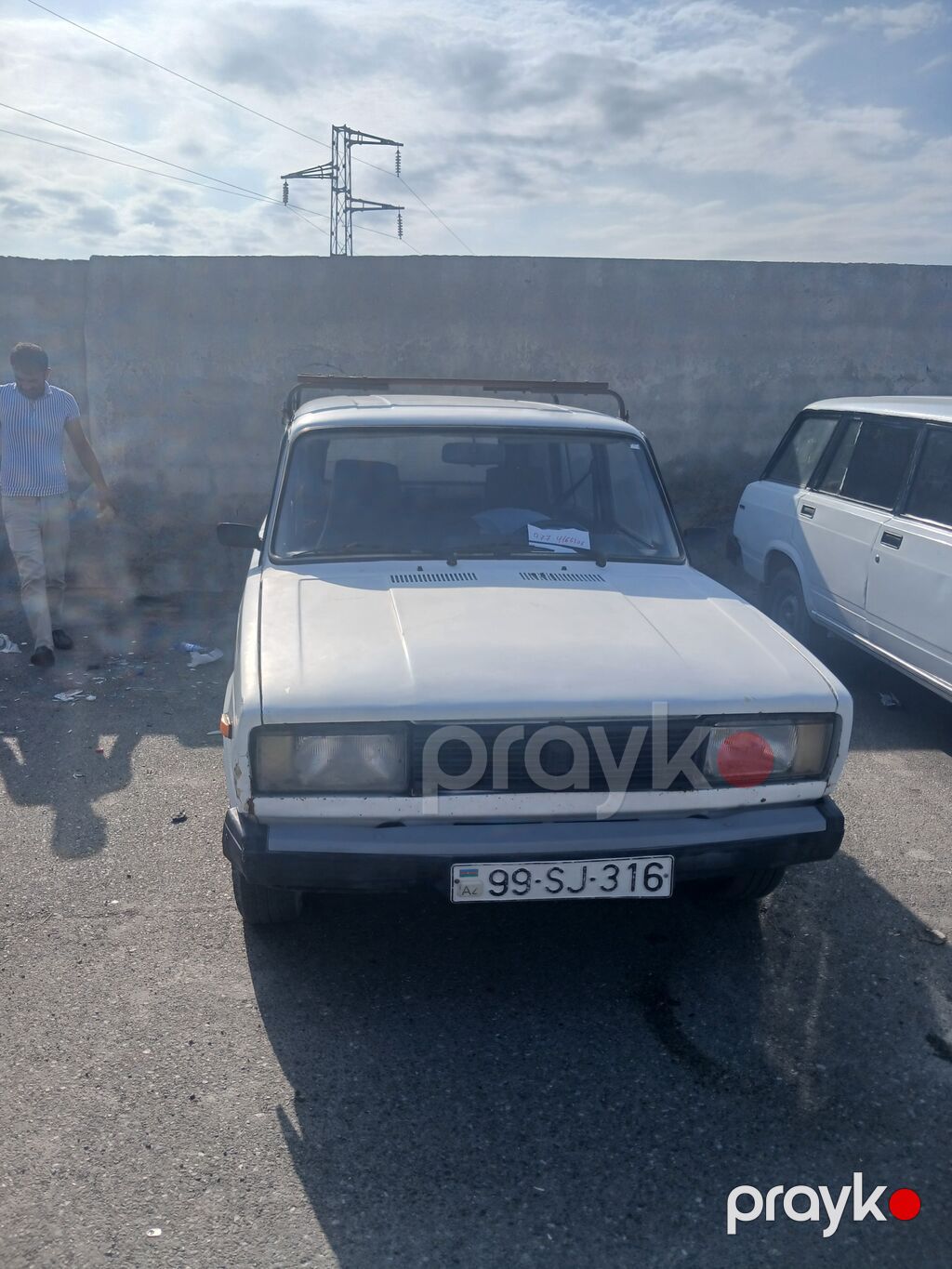 VAZ 2104 universal, ağ rəng. - Kuzov: 5 qapılı universal kuzov — Avtomobillər, Masazır (2)