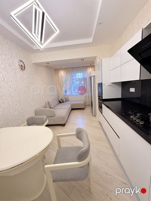 Satılır 7 otaqlı həyət evi/bağ evi 400 m² — Bakı