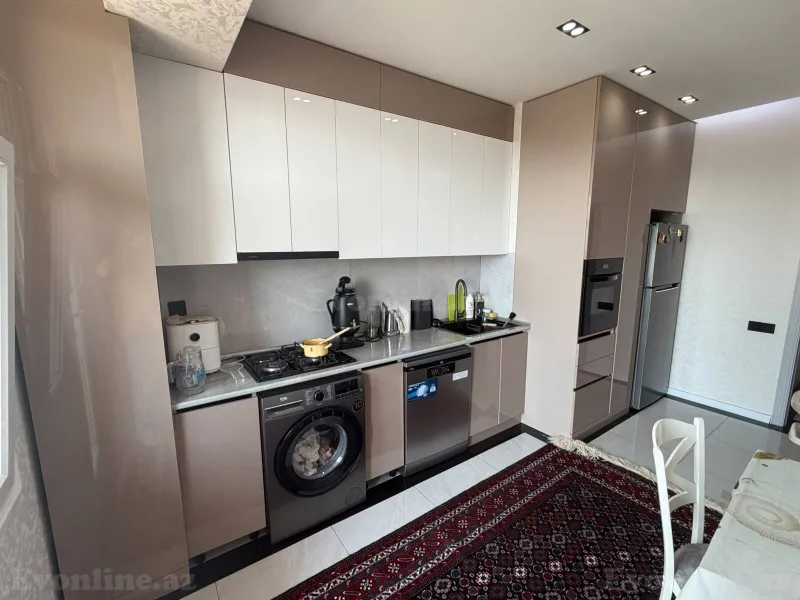 Satılır 3 otaqlı Mənzil Yeni tikili 96 m² Bakı, Xətai r., Həzi Aslanov — Bakı