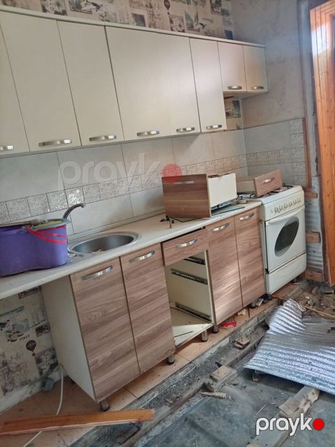 Metbex mebeli. 3 metre 150 azn. Usdunde qaz aspirator moyka verilir — Digah