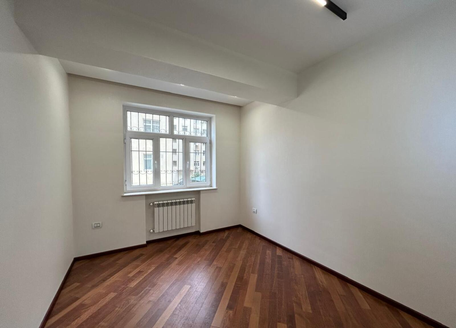3 otaqlı mənzil 130 m² satılır — Mənzil, Bakı (11)