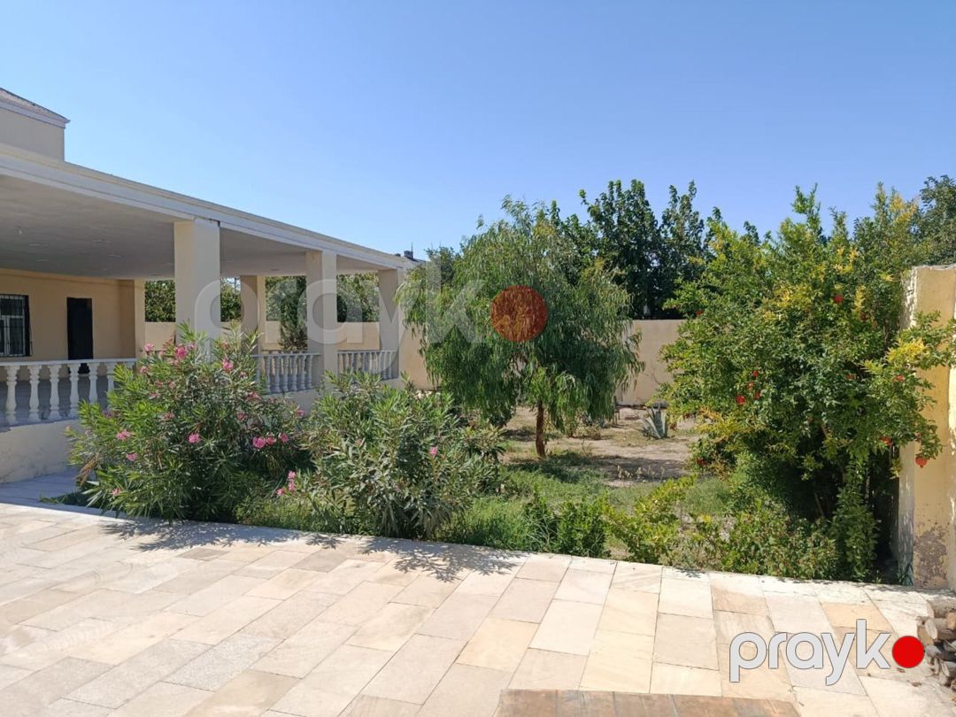 Satılır 5 otaqlı həyət evi/bağ evi 300 m² — Ev, villa, Bakı (4)