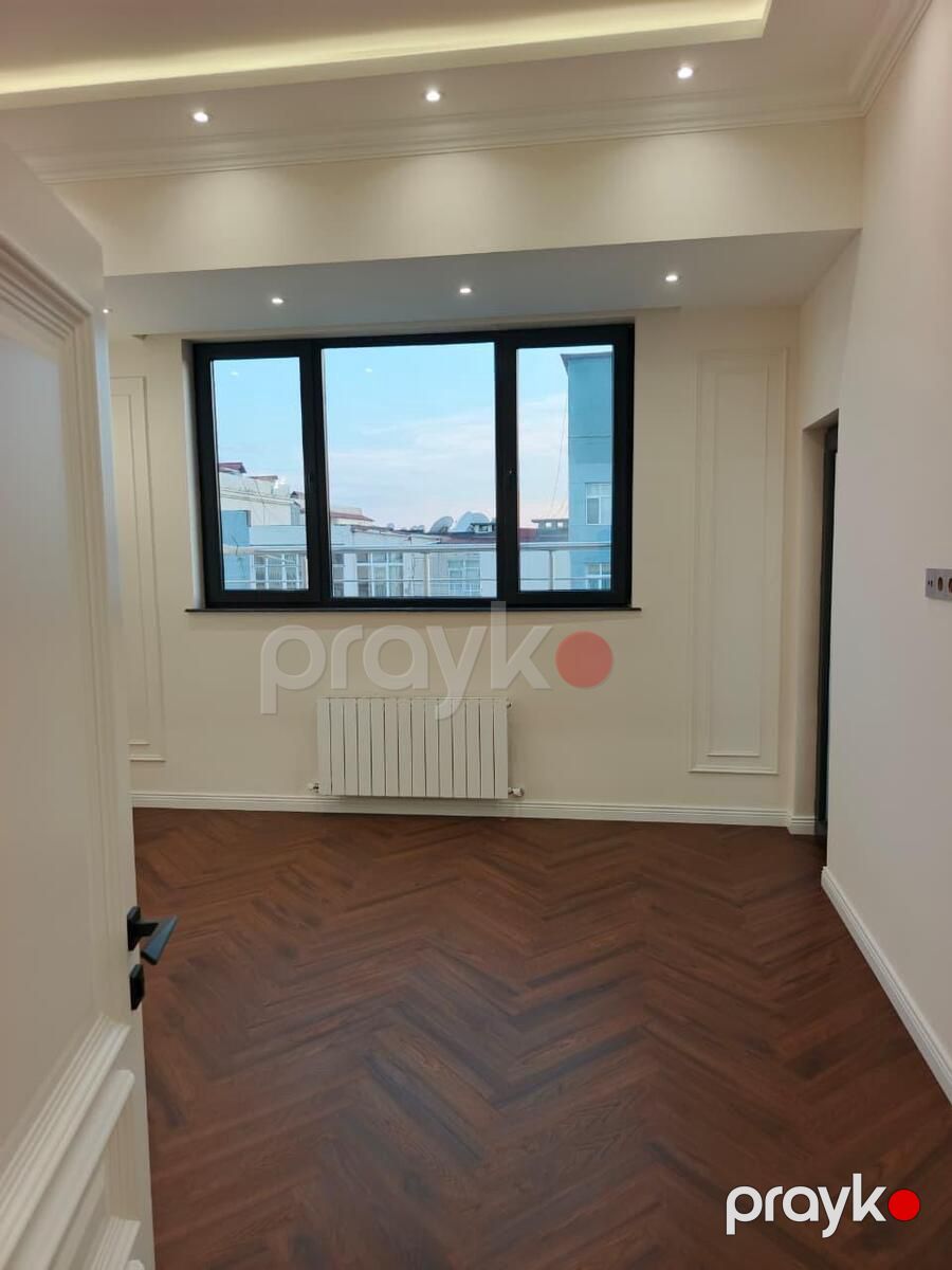 Satılır 5 otaqlı yeni tikili 200 m² — Mənzil, Bakı (9)