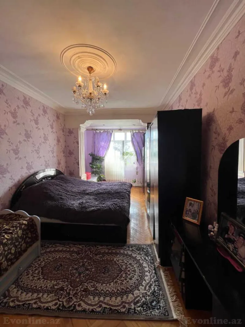 Satılır 5 otaqlı Mənzil Köhnə tikili 130 m² Bakı, Nəsimi r., Memar Əcəmi m., 4-cü mikrorayon — Mənzil, Bakı (7)