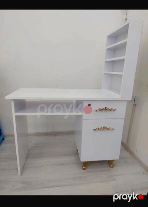 İşlənmiş, Manikür üçün masa — Bakı