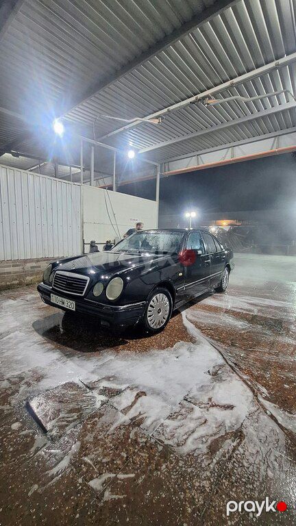 Mercedes E 320, 3.2 L, 1995 il, 320 000 km — Avtomobillər, Quba (11)
