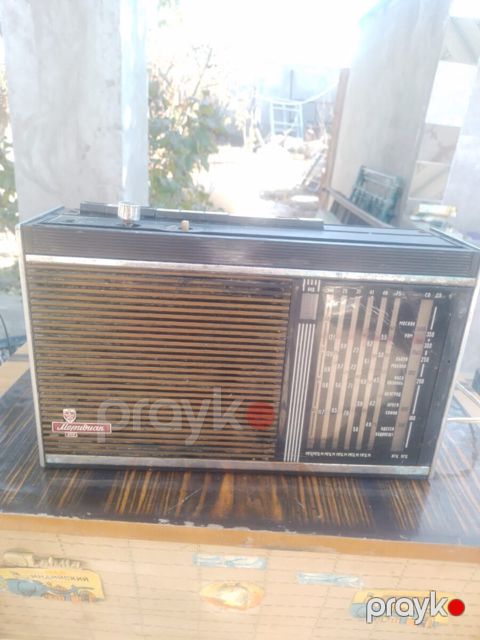 Qədimi radio Meridian — Bakı