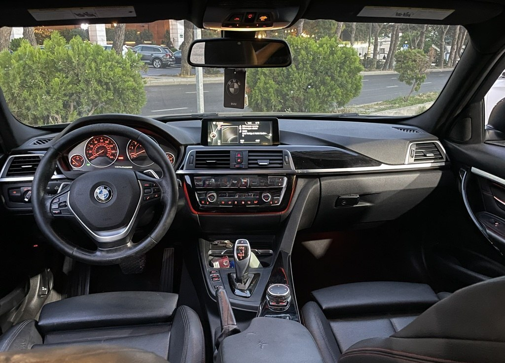 BMW 320, 2015 il, 270000 km — Avtomobillər (10)