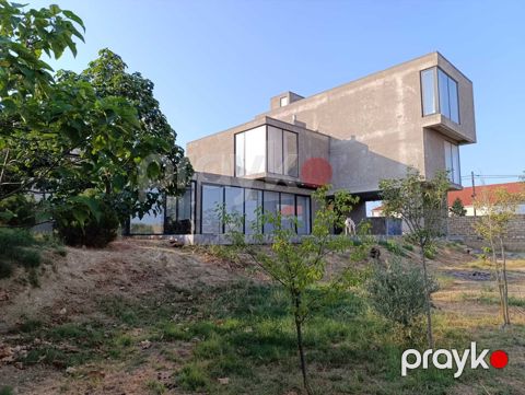 Satılır 14 otaqlı həyət evi/bağ evi 360 m² — Bakı