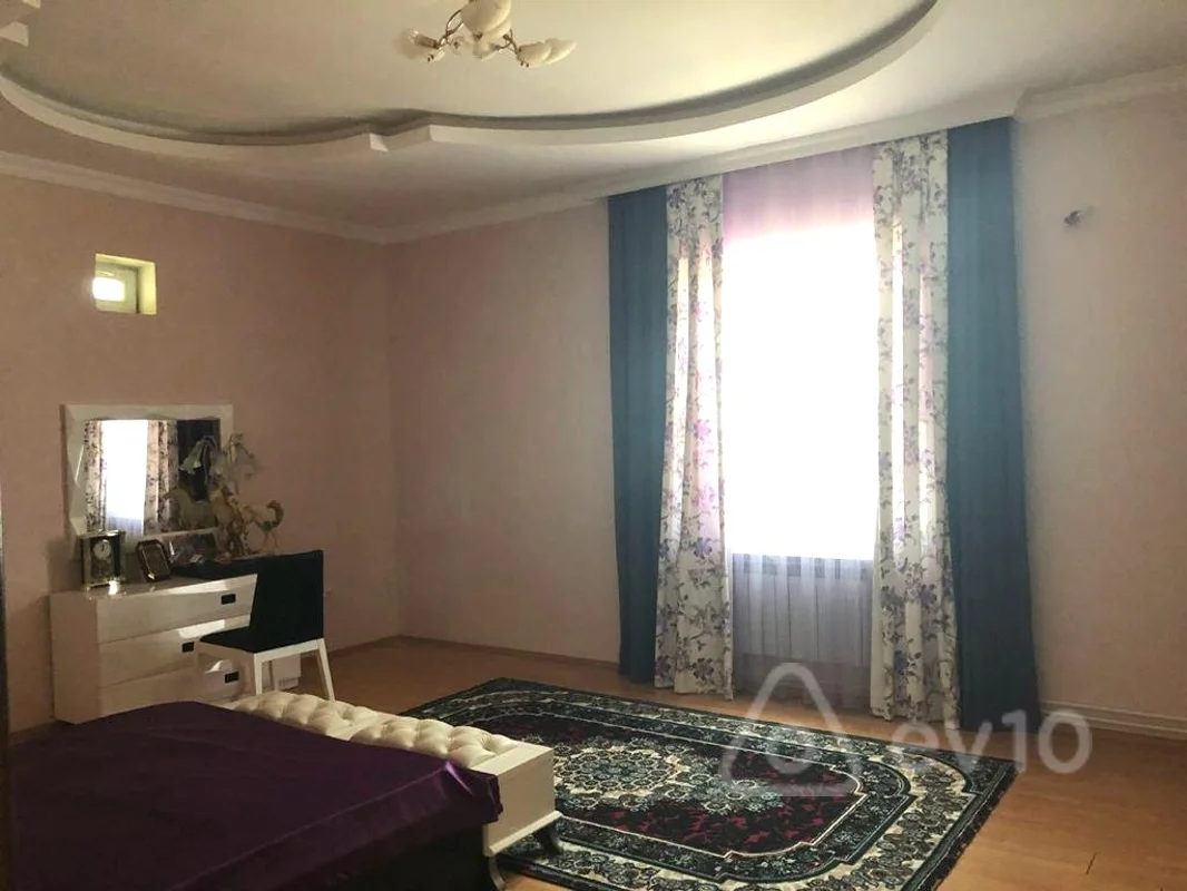 7 otaqlı həyət evi, 1150 m², Novxanı qəsəbəsi — Ev, villa, Bakı (6)