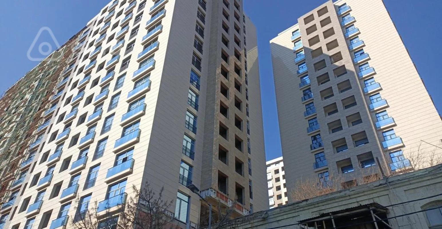 4 otaqlı mənzil, 195 m², Azadliq Prospekti — Bakı