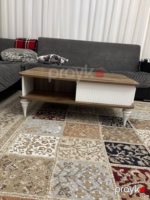 Jurnal masası — Bakı