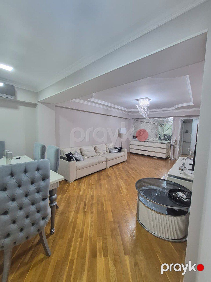 Satılır 2 otaqlı köhnə tikili 70 m² — Mənzil, Bakı (2)