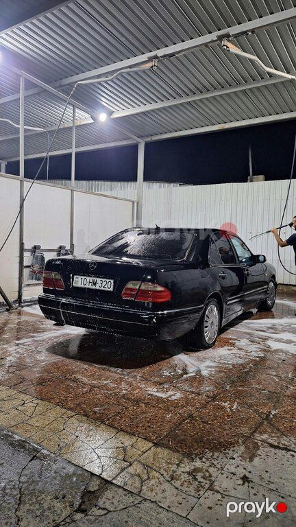 Mercedes E 320, 3.2 L, 1995 il, 320 000 km — Avtomobillər, Quba (3)