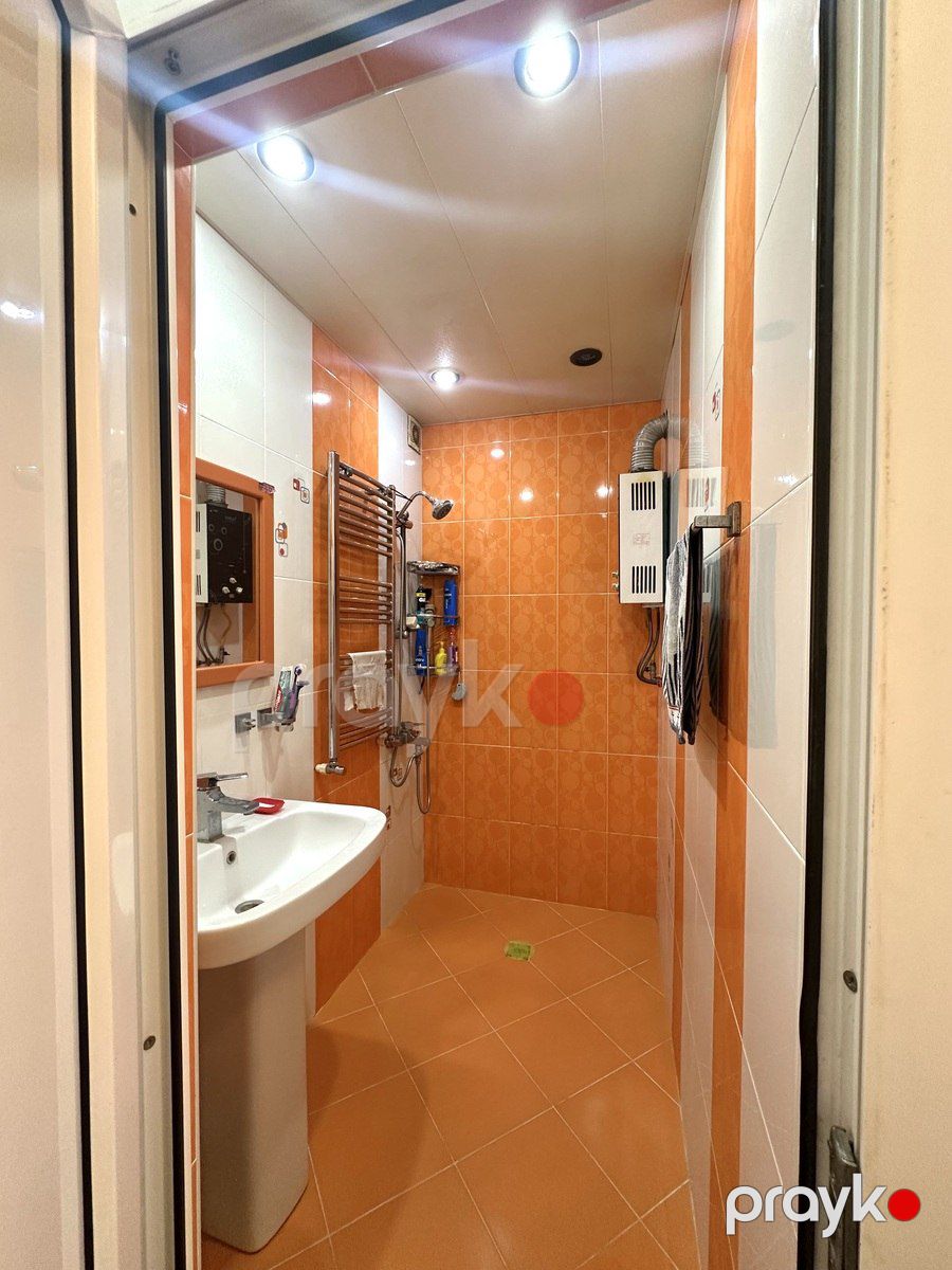 Satılır 4 otaqlı köhnə tikili 100 m² — Mənzil, Bakı (12)