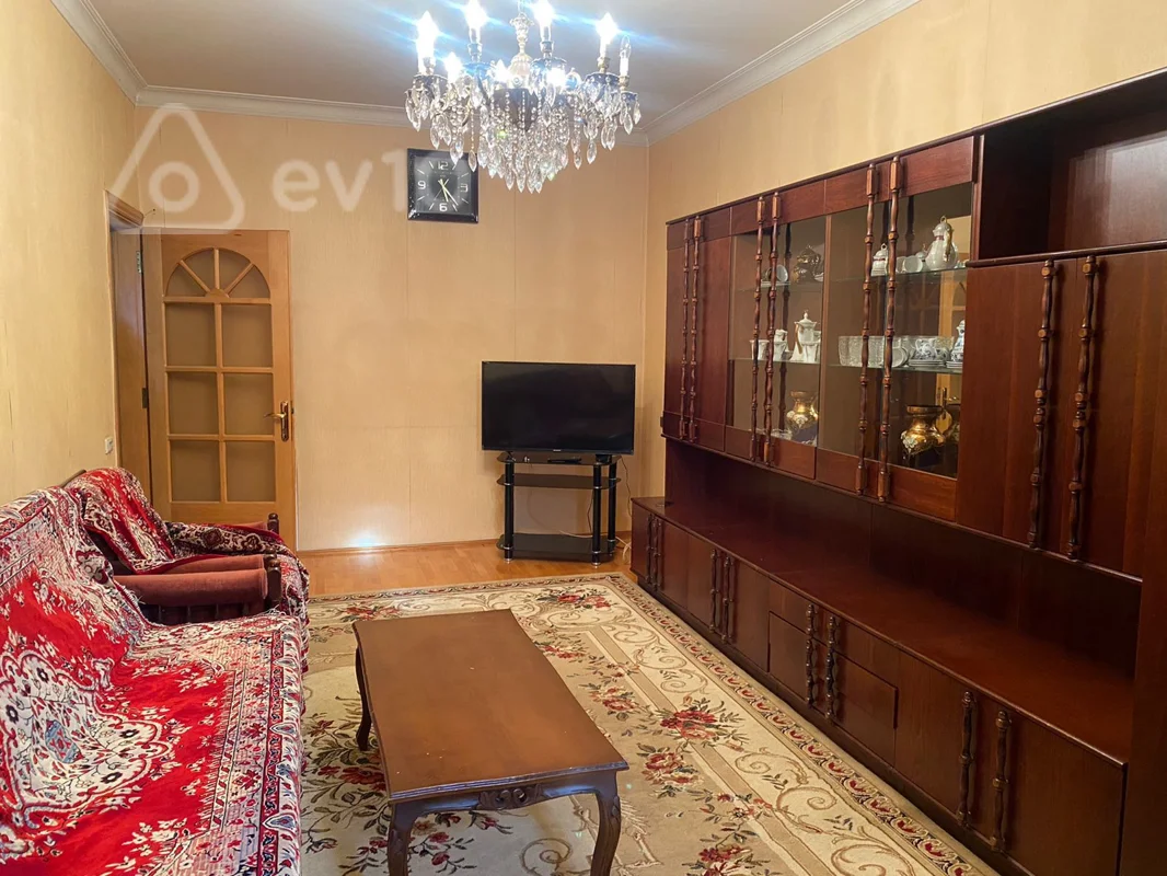3 otaqlı mənzil, 45 m², nesreddin tusi kucesi — kirayə — Mənzil, Bakı (5)