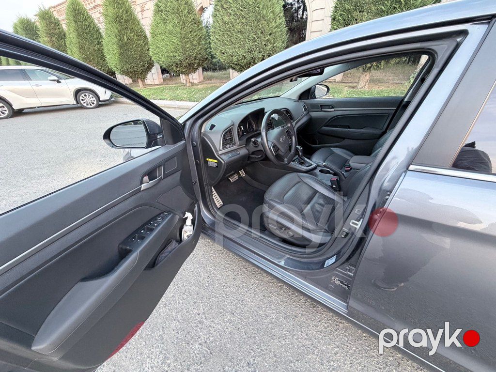 Hyundai Avante, 1.6 L, 2016 il, 180 000 km — Avtomobillər, Gəncə (9)