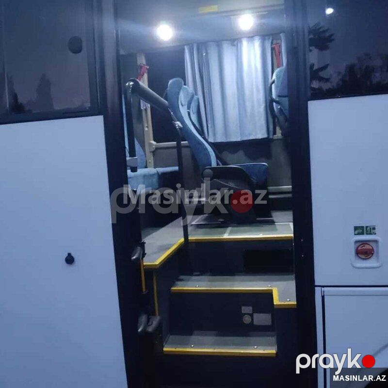 Isuzu isuzi, 2018 il — Minik avtomobili icarəsi, Bakı (3)