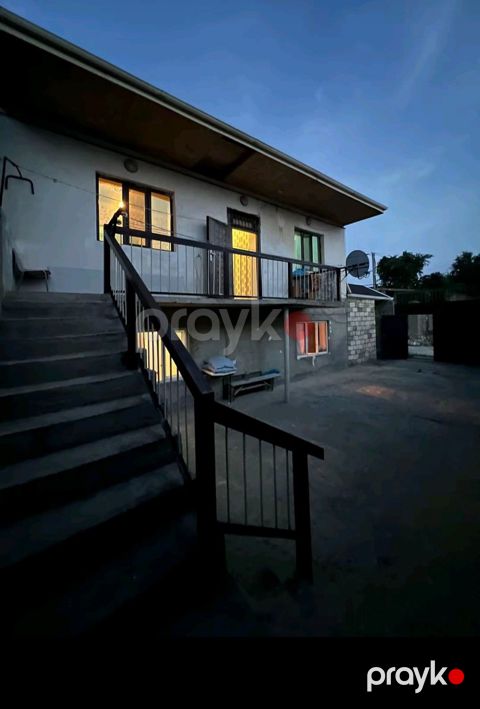 Satılır 6 otaqlı həyət evi/bağ evi 180 m² — Bakı