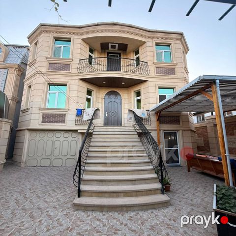 Satılır 7 otaqlı həyət evi/bağ evi 300 m² — Bakı