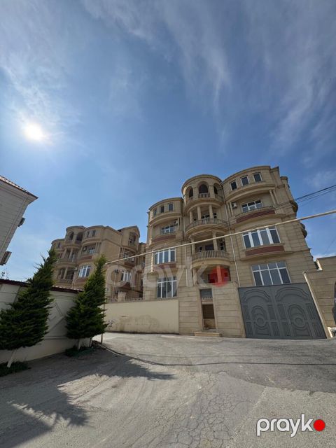 Satılır 16 otaqlı həyət evi/bağ evi 4000 m² — Bakı