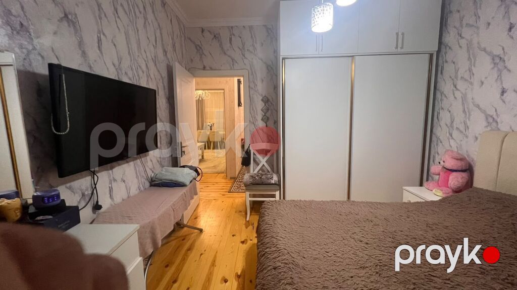 Xirdalanda 5 nom mektebin yaxinliginda kursulu altı qaracli 4 otagli — Ev, villa, Xırdalan (7)