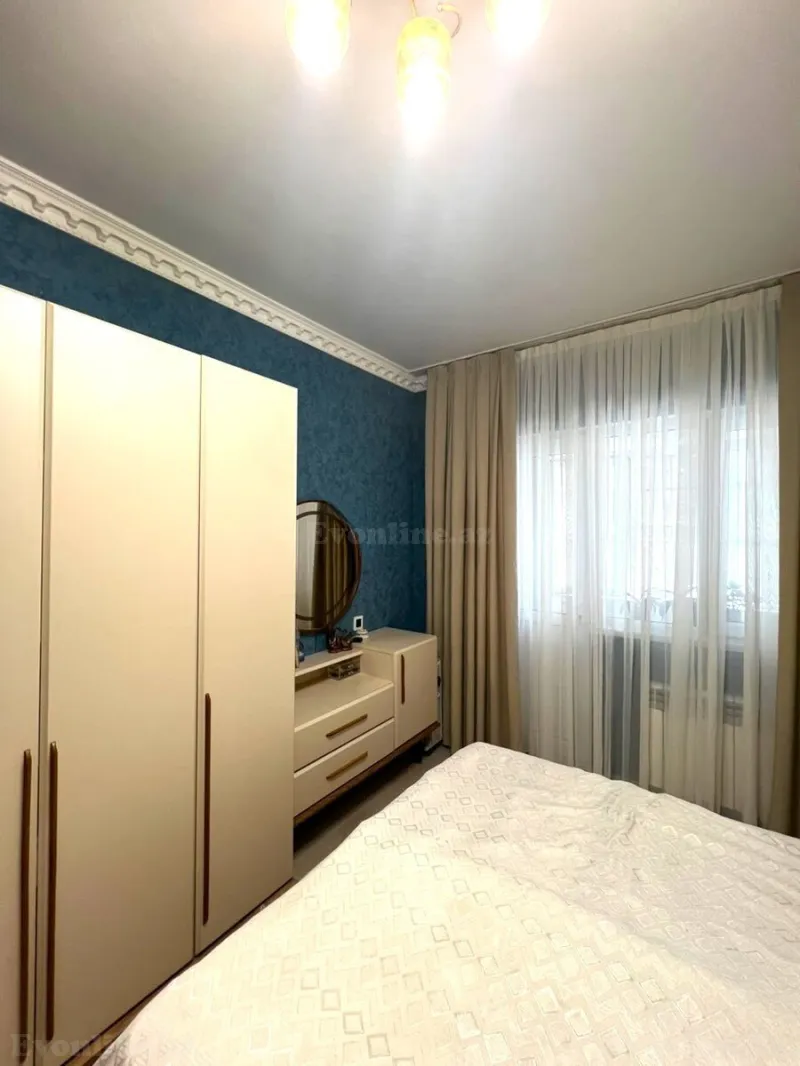 Satılır 2 otaqlı Mənzil Köhnə tikili 60 m² Bakı, Xətai r., Əhmədli — Mənzil, Bakı (4)