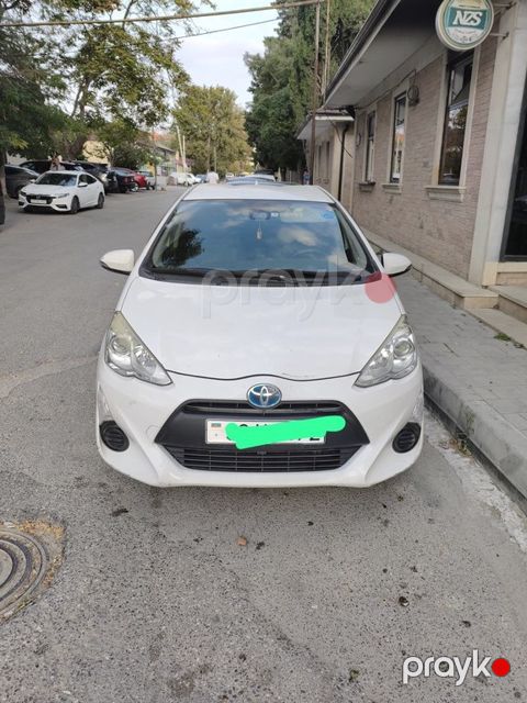 Toyota Aqua, 1.5 L, 0.9 kWh, 2017 il, 104 000 km — Bakı