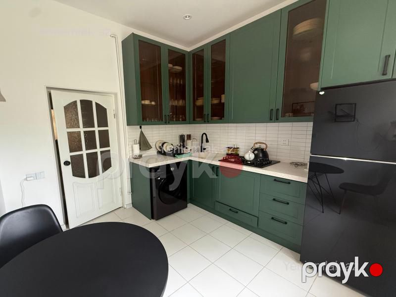 Satılır 3 otaqlı Bina evi menzil (Köhnə tikili), 85 m², Nəsimi rayonu — Mənzil, Bakı (3)