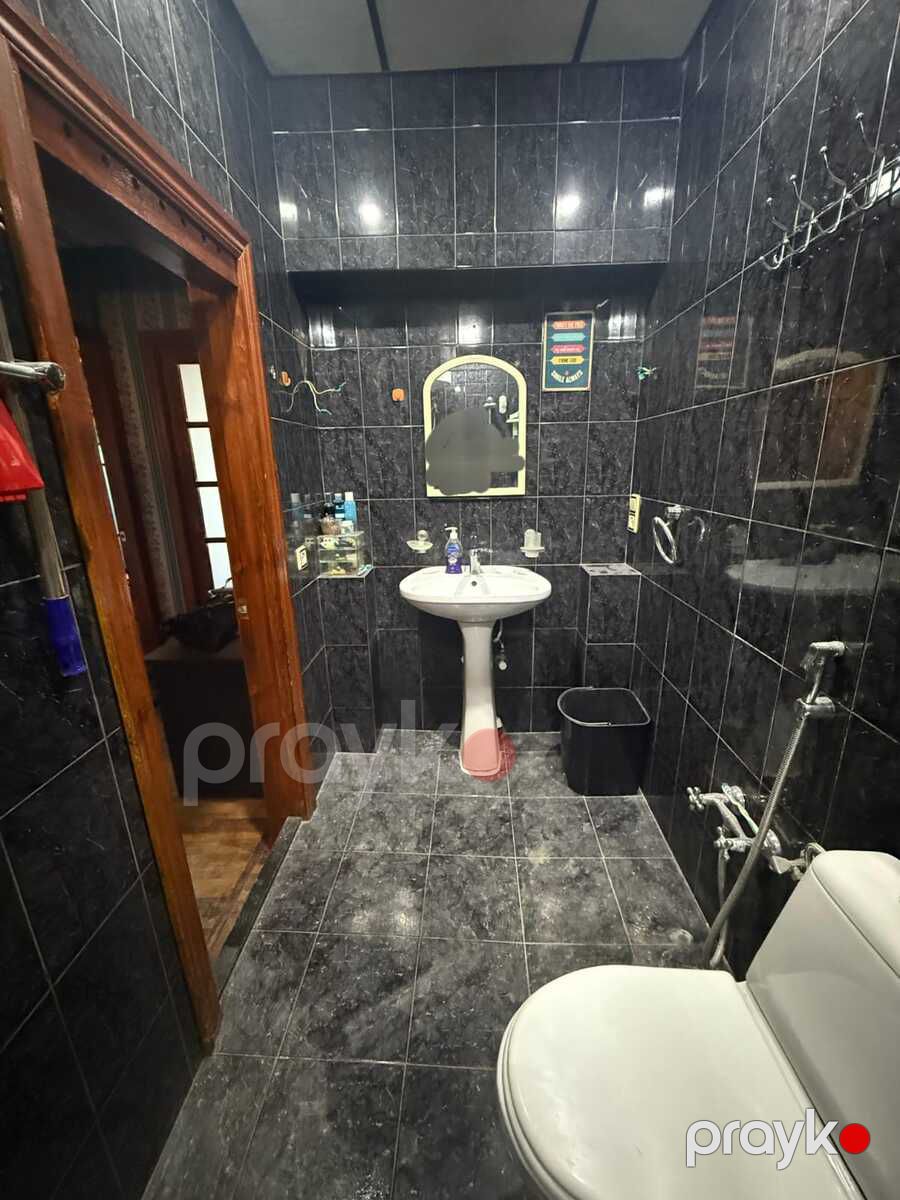 İcarəyə verilir 2 otaqlı köhnə tikili 62 m² — Mənzil, Bakı (2)