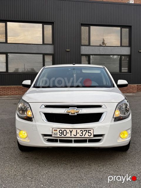 Sertifikatlı sürücü lazımdır. maaş 1200 — Bakı