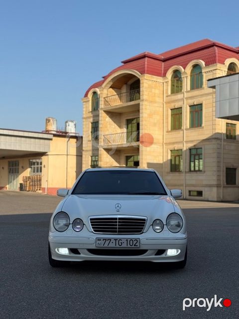 Mercedes E 320, 3.2 L, 2000 il, 378 500 km — İmişli
