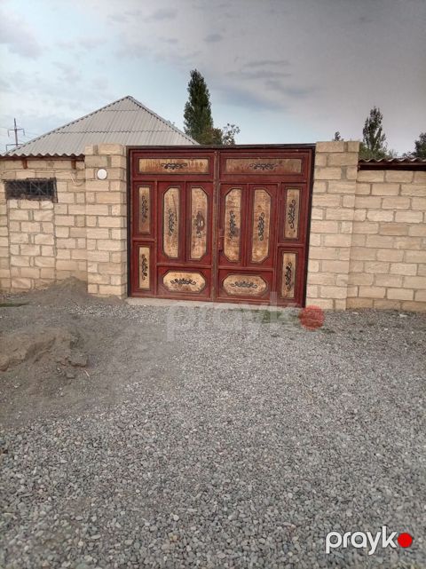 Kənd həyəti olan fərdi yaşayış evi Tər tər r. Sarıcalı kəndində bir — Tərtər