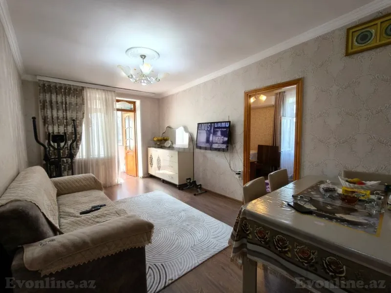 Satılır 2 otaqlı Mənzil Köhnə tikili 55 m² Bakı, Səbail r., Badamdar — Bakı